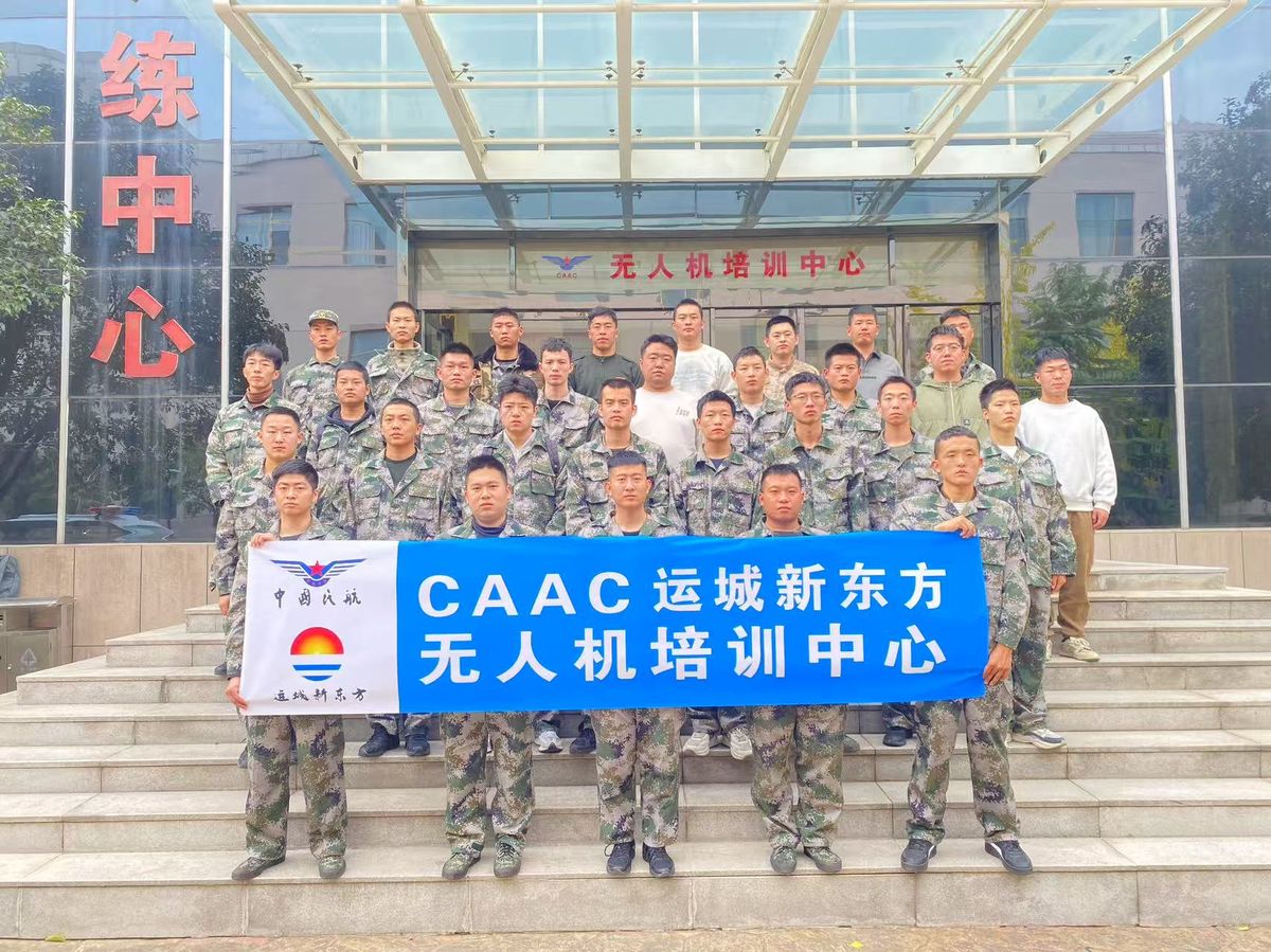 运城新东方驾驶学院结业学员合影